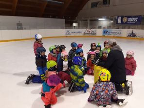 Obrázek k aktualitě Prvňáčci na bruslích