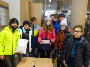 Obrázek k aktualitě Žákovský parlament zahájil svou činnost a zprostředkoval pomoc