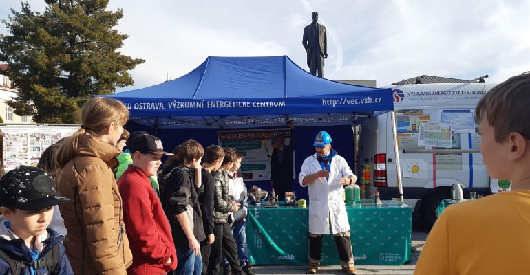 Smokemanova edukativní show