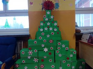 Obrázek k aktualitě Vánoční diář ve tvaru vánočního stromečku