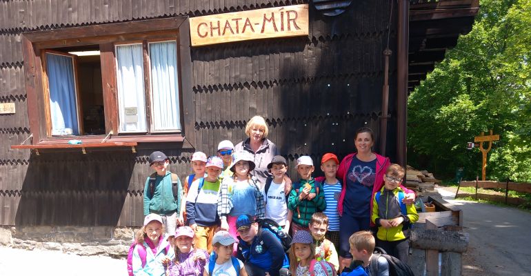 Výlet 1.A  na chatu Mír