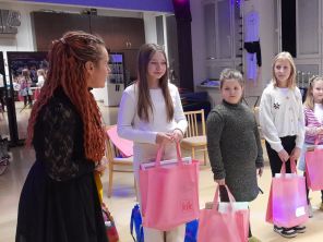 Obrázek k aktualitě Malířky z druhé třídy