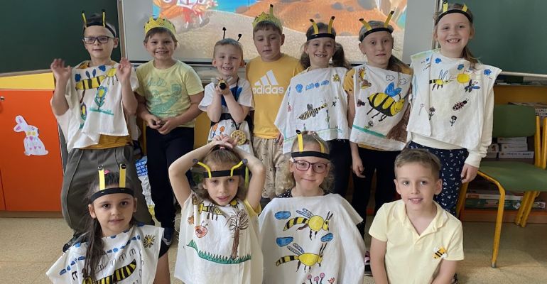 Zábavný včelí úl ve školní družině