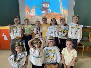 Obrázek k aktualitě Zábavný včelí úl ve školní družině